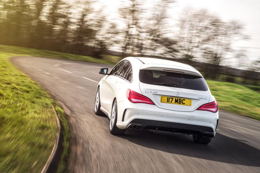  Mercedes-AMG CLA45 Shooting Brake 2015 года  (UK) (фото 18 из 30)